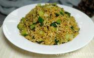 Fried Rice with Cucumber, Vegetable and Egg