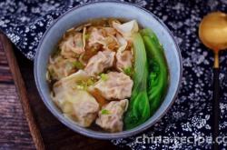 Practice of fresh shrimp and pork Wonton