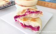 The recipe for making purple sweet potato cheese pancake