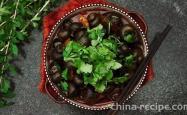 The method of braising snails with fragrant pork belly