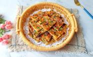 The recipe for garlic sauce flavored cake
