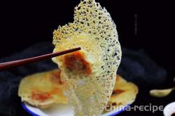 The method of making ice flower fried dumplings