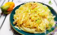 The method of stir frying cabbage with vermicelli
