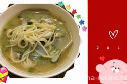 Method for making seafood razor clam noodles