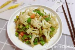 The recipe for making salt and pepper cauliflower