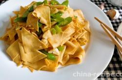 The method of braised tofu skin