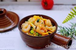 Practice of Fried Rice with Cucumber, Shrimp, Mixed Grain and Egg