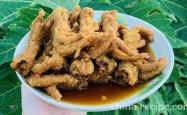 The method of making sour and spicy braised chicken feet