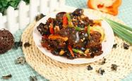 The method of stir frying tofu with black fungus
