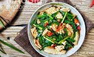 The recipe for chives and squid