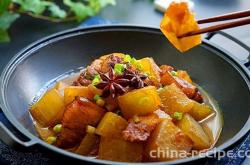 The method of stewing winter melon vermicelli with pork