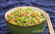 Bean (meat) braised noodles