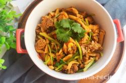 The method of making a home cooked chicken pot