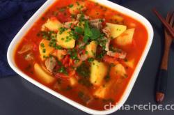 Recipe for Stewed Beef with Tomatoes and Potatoes