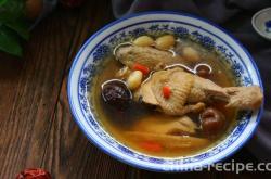 Method of Huangqi, Red Dates, and Soil Chicken Soup