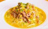 Method of making Golden Needle Sour Soup for Fat Beef