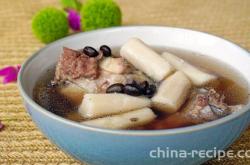 The method of making yam and black bean nourishing soup