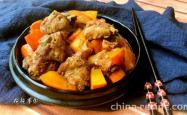 The recipe for boiling pumpkin pork ribs