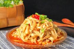 Method for making cold and spicy oyster mushrooms