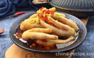 Method for making cold and spicy chicken feet