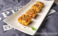 The method of making crispy golden bean skin rolls