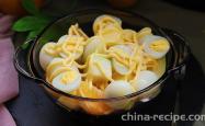 The recipe for quail egg fruit salad