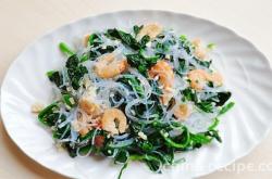 The method of mixing sea rice spinach with vermicelli