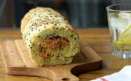 The method of making black sesame meat floss cake roll