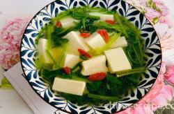 The recipe for spinach tofu soup