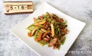 How to stir fry shredded meat with dried tofu