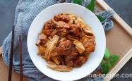 Braised Rolls of dried bean milk creams with Braised Chicken Leg in Brown Sauce
