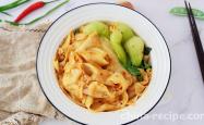 The method of making dumpling wrappers and oil splashed noodles