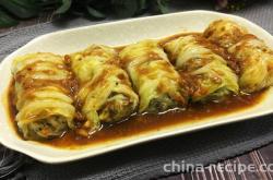 The method of making golden and jade cabbage rolls