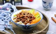 Practice of Fried Noodles with Shredded Pork in Old Beijing Style 编辑译文