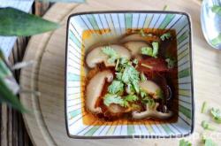 The recipe for tomato and mushroom soup