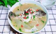 The recipe for winter melon and crucian carp soup