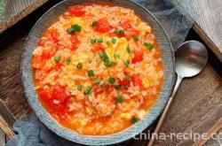 The recipe for tomato soup stewed rice