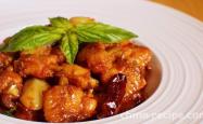The recipe for the desktop three cup chicken