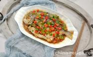 The recipe for braised golden pomfret