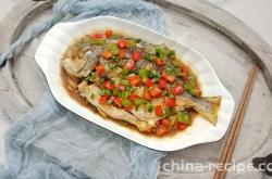 The recipe for braised golden pomfret