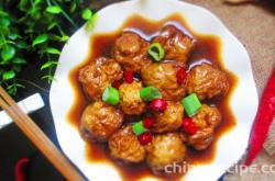 The method of stuffing meat with gluten