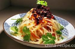 Lao Gan Ma's recipe for mixing shredded potatoes