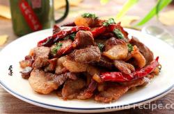 The method of stir frying lamb with spicy mint