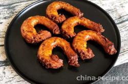 The recipe for spicy braised chicken neck