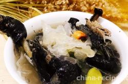 The recipe for Tremella Black Bone Chicken Soup
