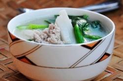 The recipe for making Caixin minced meat soup rice cake