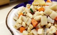 Method of making lotus root chicken cubes