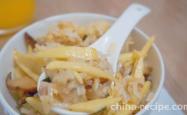 The recipe for bamboo shoots, mushrooms, shrimp, and rice
