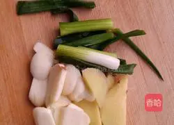 宽粉红烧肉的做法图解3