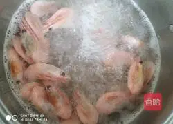 灼甜虾的做法图解3